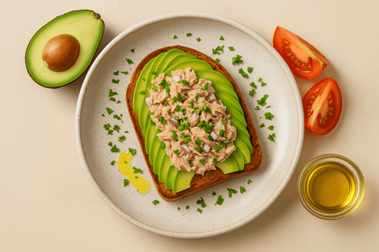 Avocado-Thunfisch-Toast mit Leinöl